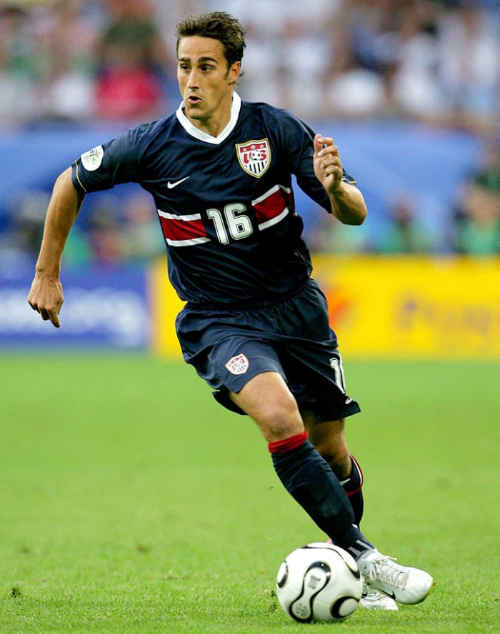 2006-USA-away-uniform-Josh-Wolff.jpg